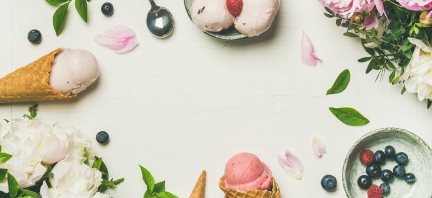 Flatlay,Of,Pink,Strawberry,And,Coconut,Ice,Cream,Scoops,,Sweet